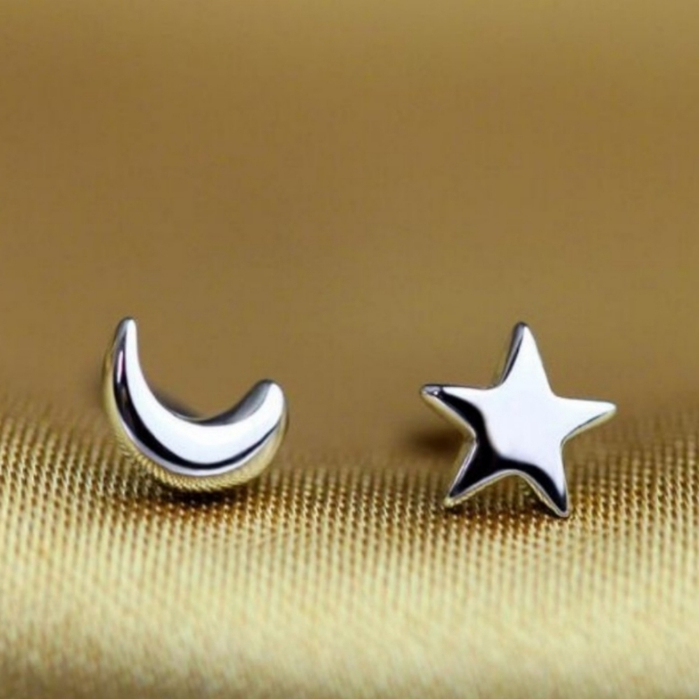 Tiny .925 Moon & Star Earrings set